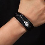 Bratara piele naturala unisex Chitara Black Bratara piele naturala unisex Chitara Black